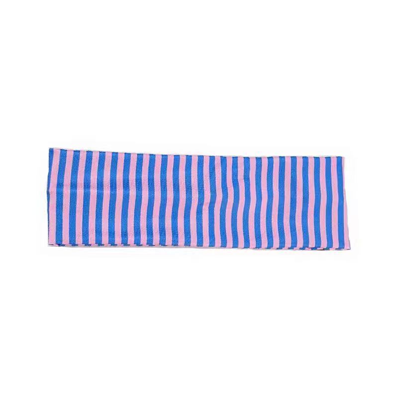 Elastic Sports Headband with Polka Dot Design
